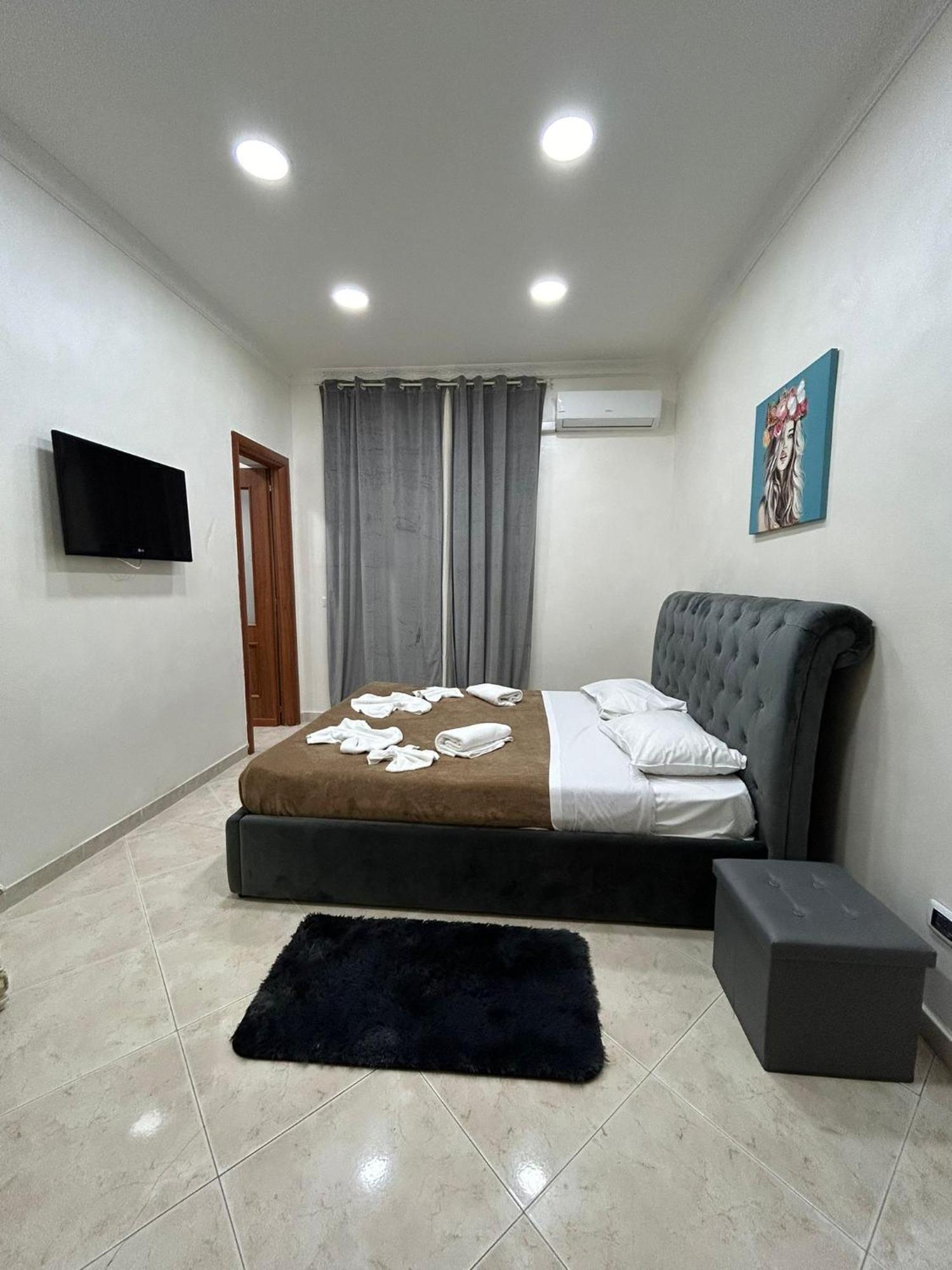 Dora House Valentino Apartment Naples Exterior photo